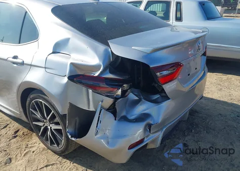 2024 Toyota Camry Se Night Shade/Se z USA, uszkodzony, nr VIN 4T1G11AK6RU892404